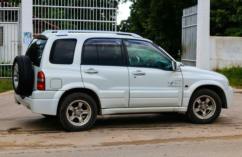 Suzuki-Esqudo-car-hire-in-Zanzibar
